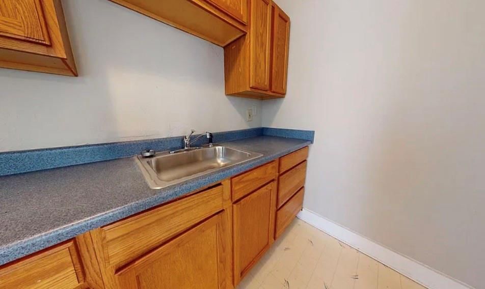3416 Wyandotte Street — photo 10