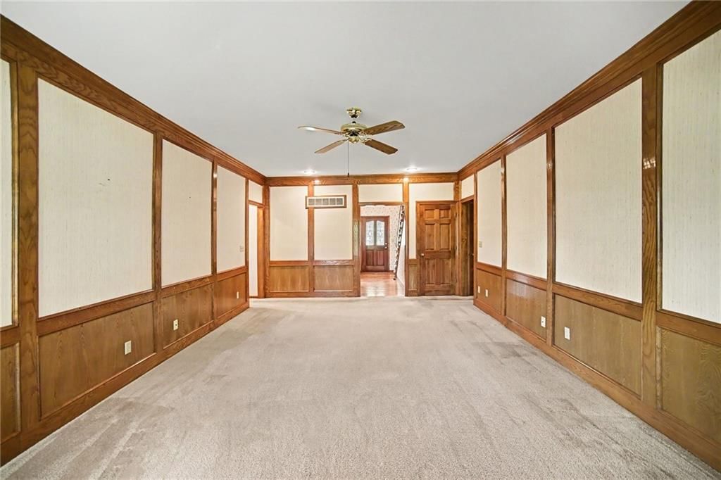 Photo 7 of 34, 2414 Springcreek Court, Blue Springs, MO 64015