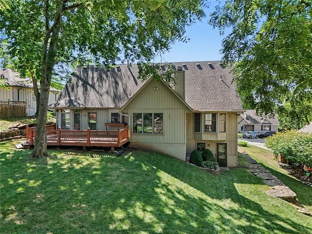 Photo 29 of 34, 2414 Springcreek Court, Blue Springs, MO 64015