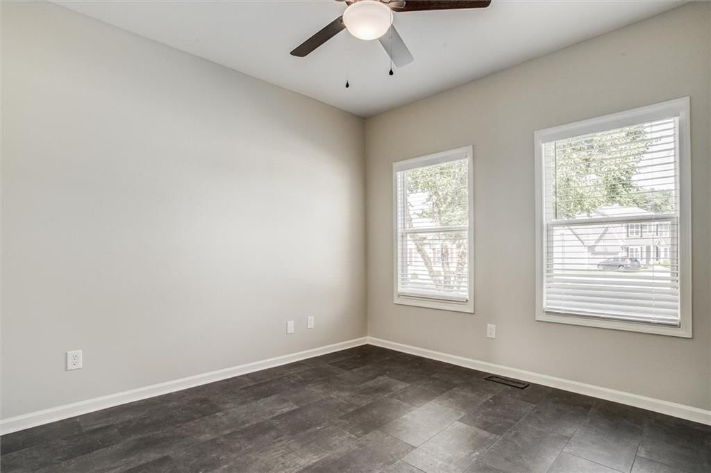 1021 SW 13th Terrace — photo 9