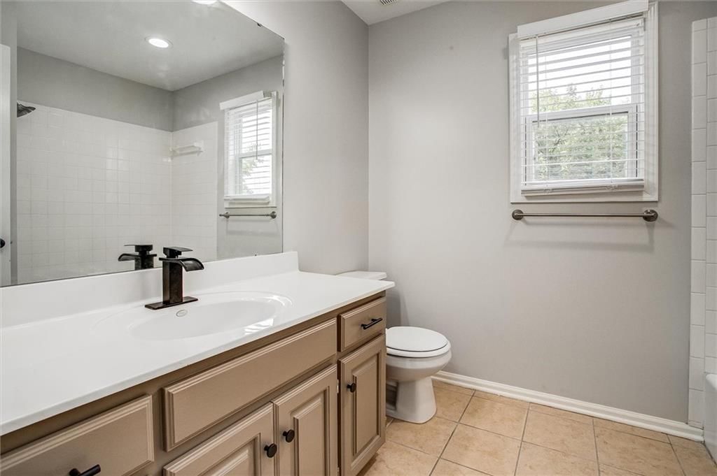 1021 SW 13th Terrace — photo 17
