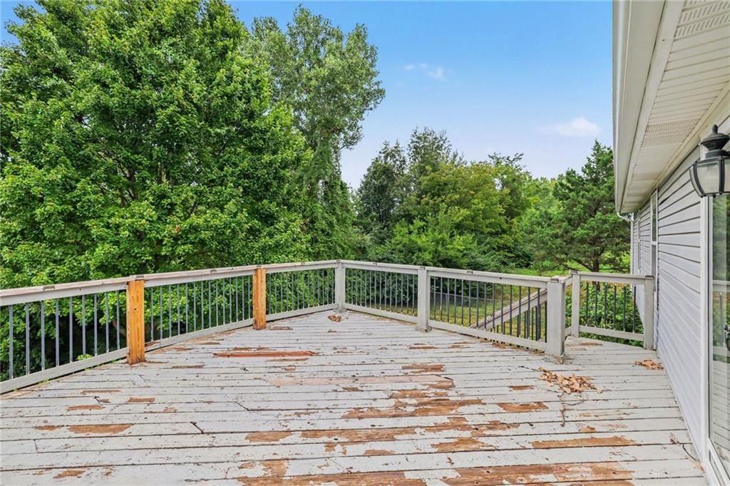 Photo 23 of 33, 226 N Sunset Lane, Raymore, MO 64083