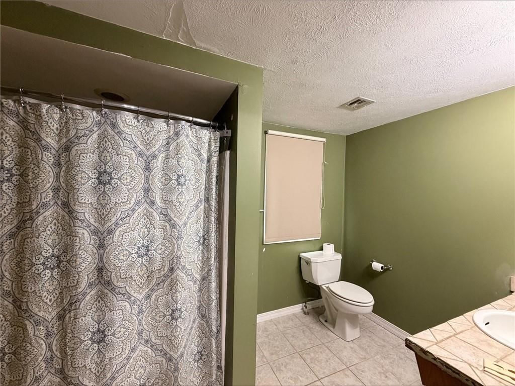 713 W 1st Street — photo 8