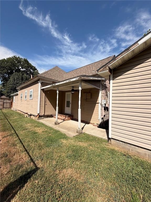 713 W 1st Street — photo 16
