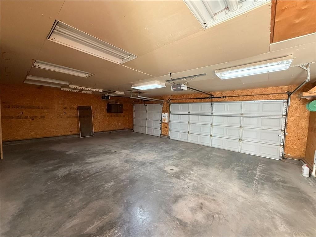713 W 1st Street — photo 18