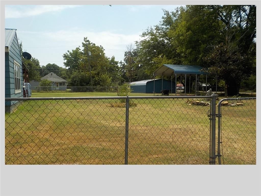 307 W North Street — photo 5