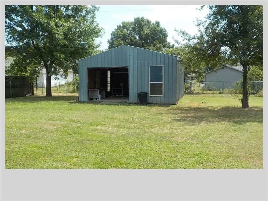 307 W North Street — photo 10