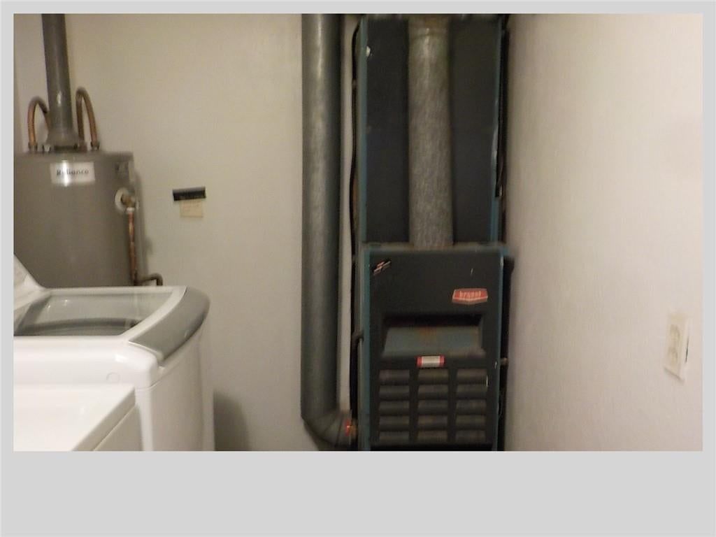 307 W North Street — photo 17