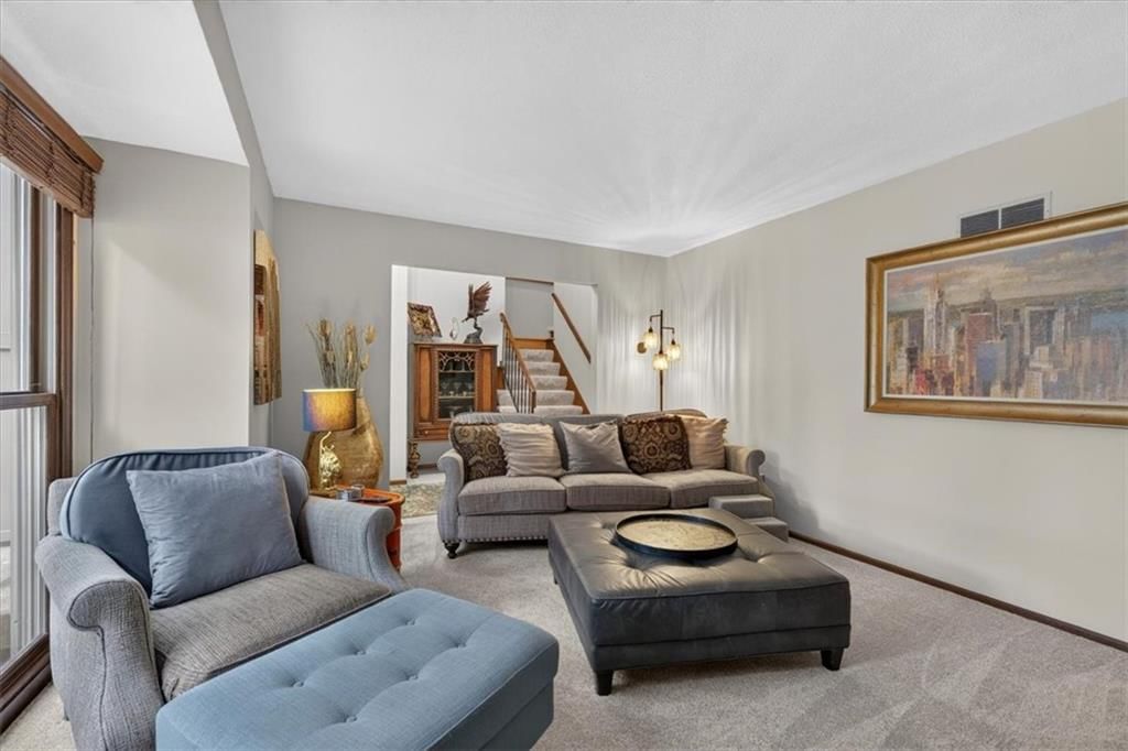 9002 SWARNER Drive — photo 10
