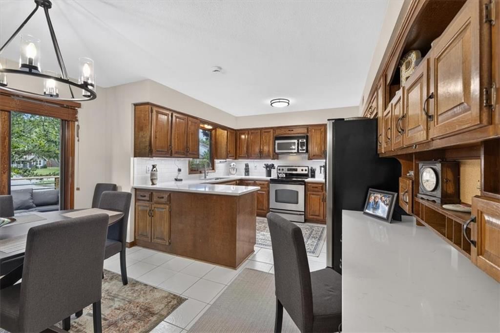 9002 SWARNER Drive — photo 17
