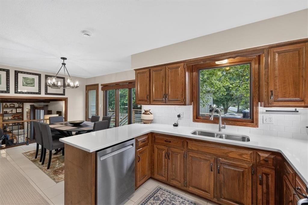 9002 SWARNER Drive — photo 21