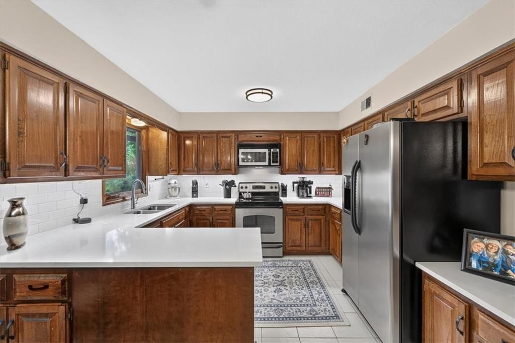 9002 SWARNER Drive — photo 24