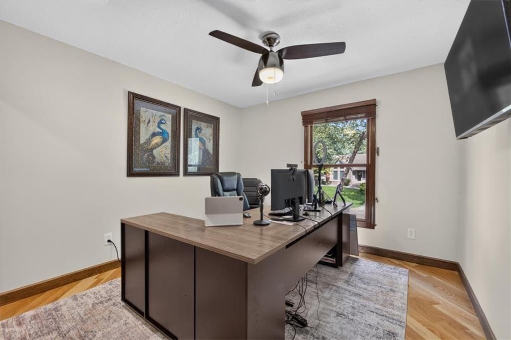 9002 SWARNER Drive — photo 42