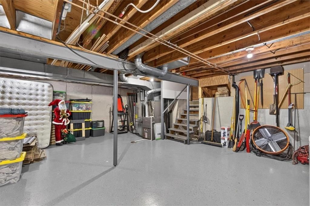 9002 SWARNER Drive — photo 51