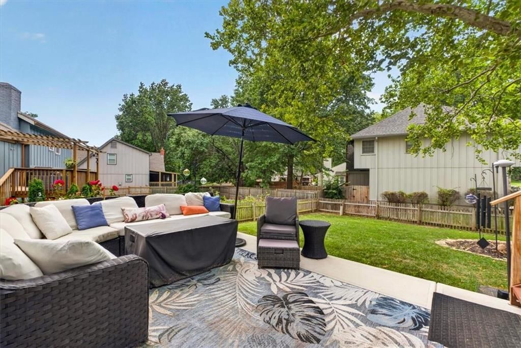 9002 SWARNER Drive — photo 56