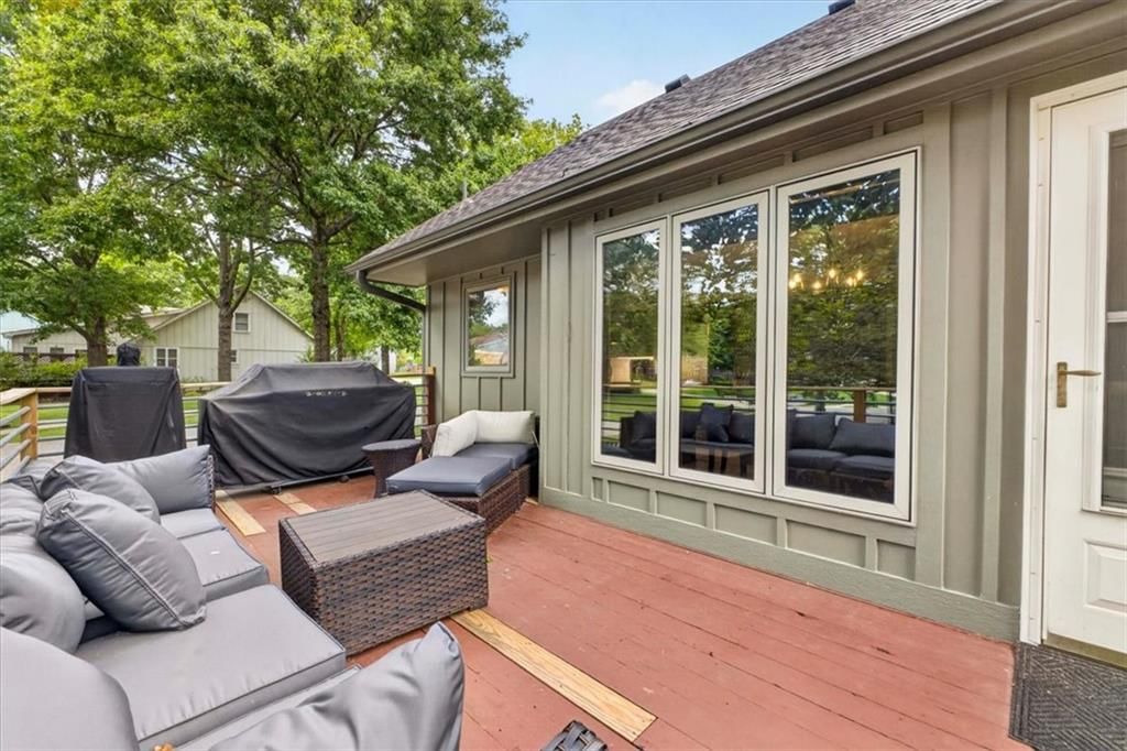 9002 SWARNER Drive — photo 59