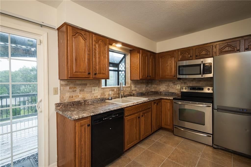 10607 Bellefontaine Avenue — photo 9