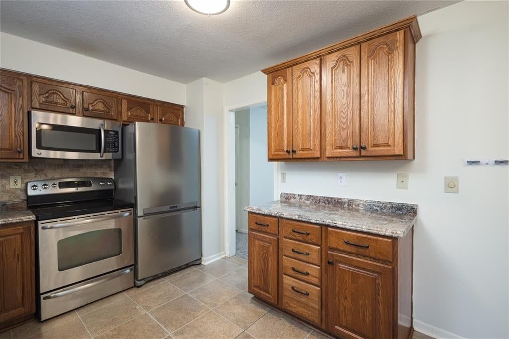10607 Bellefontaine Avenue — photo 11