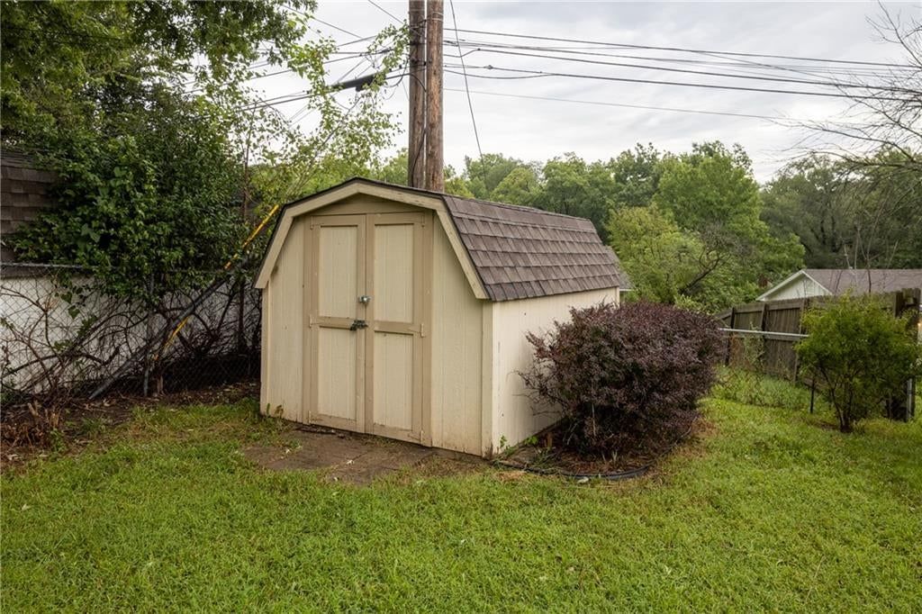 10607 Bellefontaine Avenue — photo 41