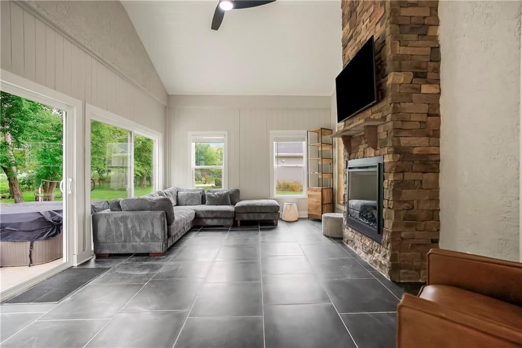 16416 ROSEHILL Street — photo 36