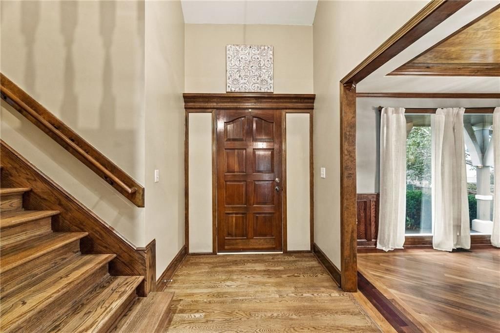 2209 S Scarborough Street — photo 10