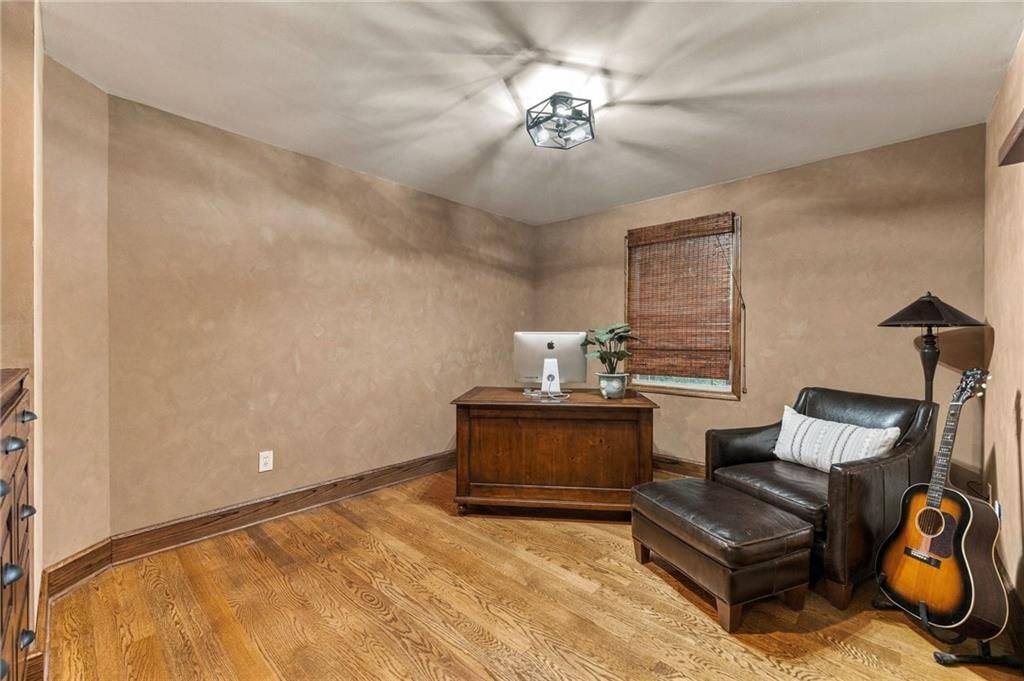 2209 S Scarborough Street — photo 32