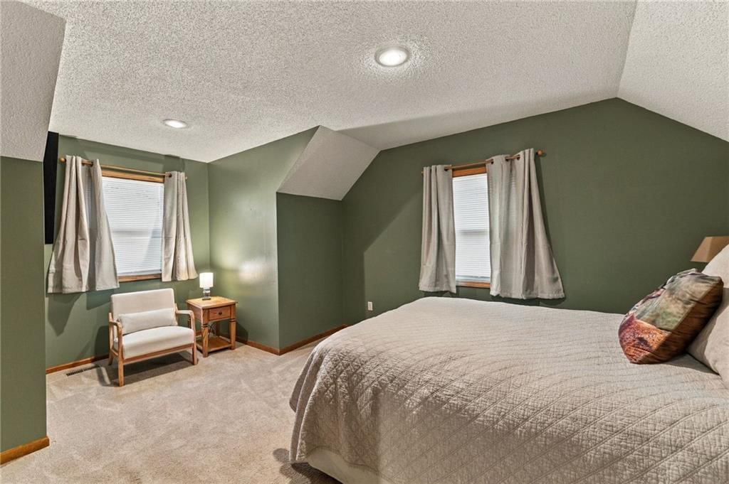 2209 S Scarborough Street — photo 37