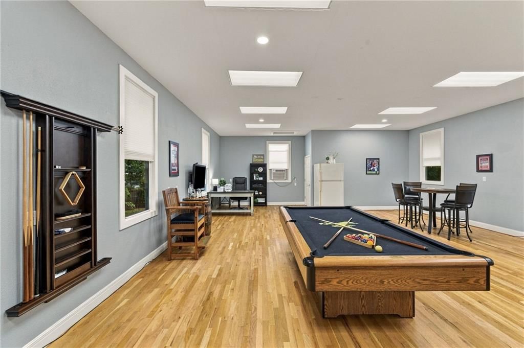 2209 S Scarborough Street — photo 48