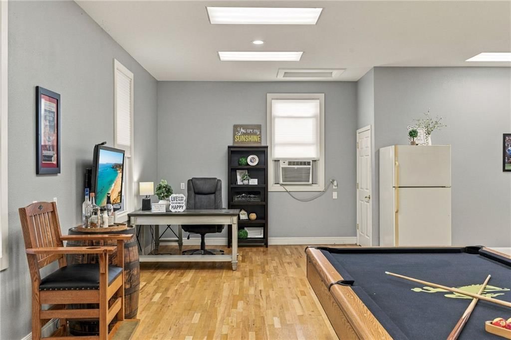 2209 S Scarborough Street — photo 49
