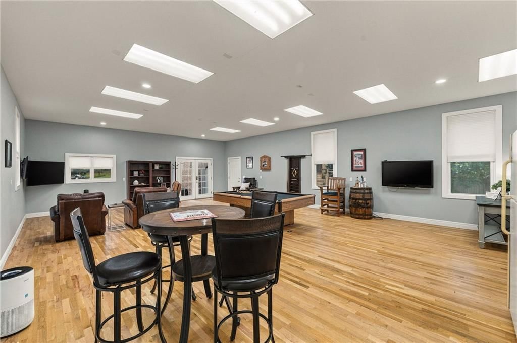 2209 S Scarborough Street — photo 51