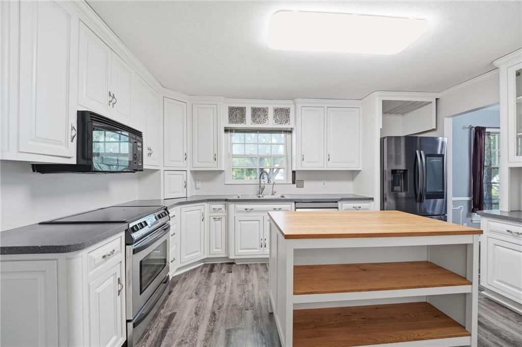 1002 E Willow Drive — photo 4