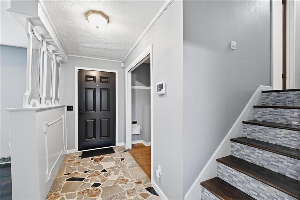 1002 E Willow Drive — photo 5