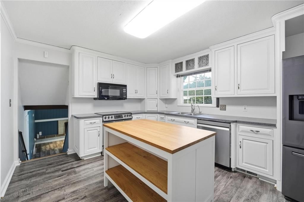 1002 E Willow Drive — photo 13