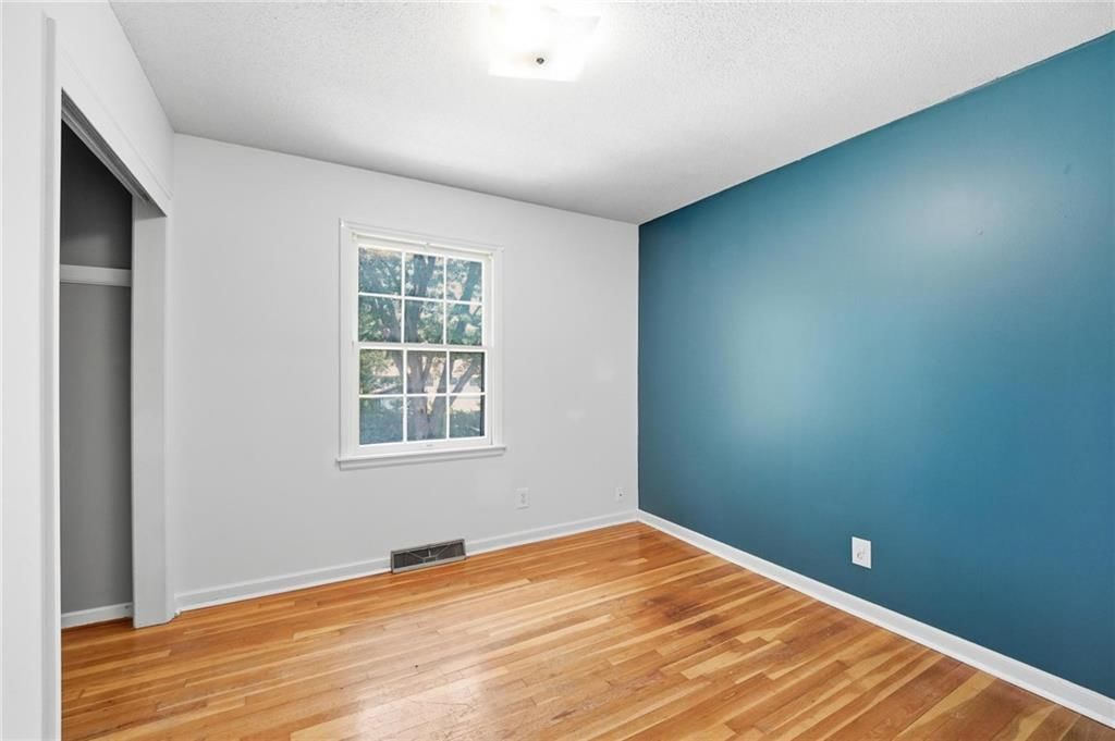 1002 E Willow Drive — photo 27