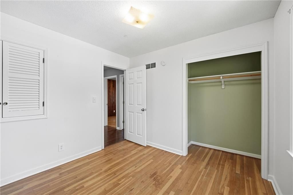 1002 E Willow Drive — photo 28
