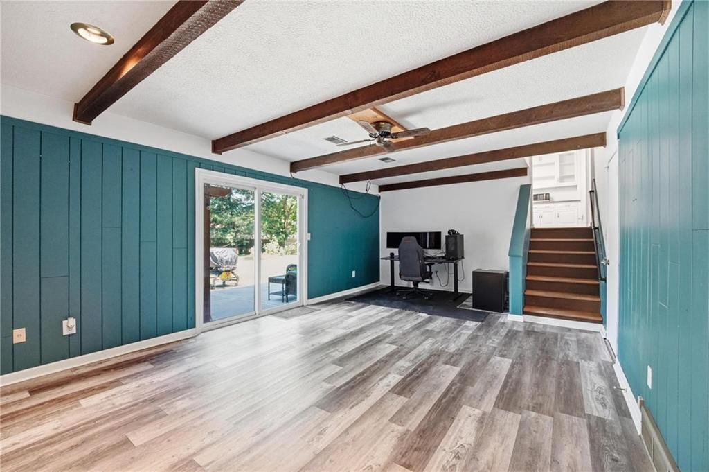 1002 E Willow Drive — photo 33
