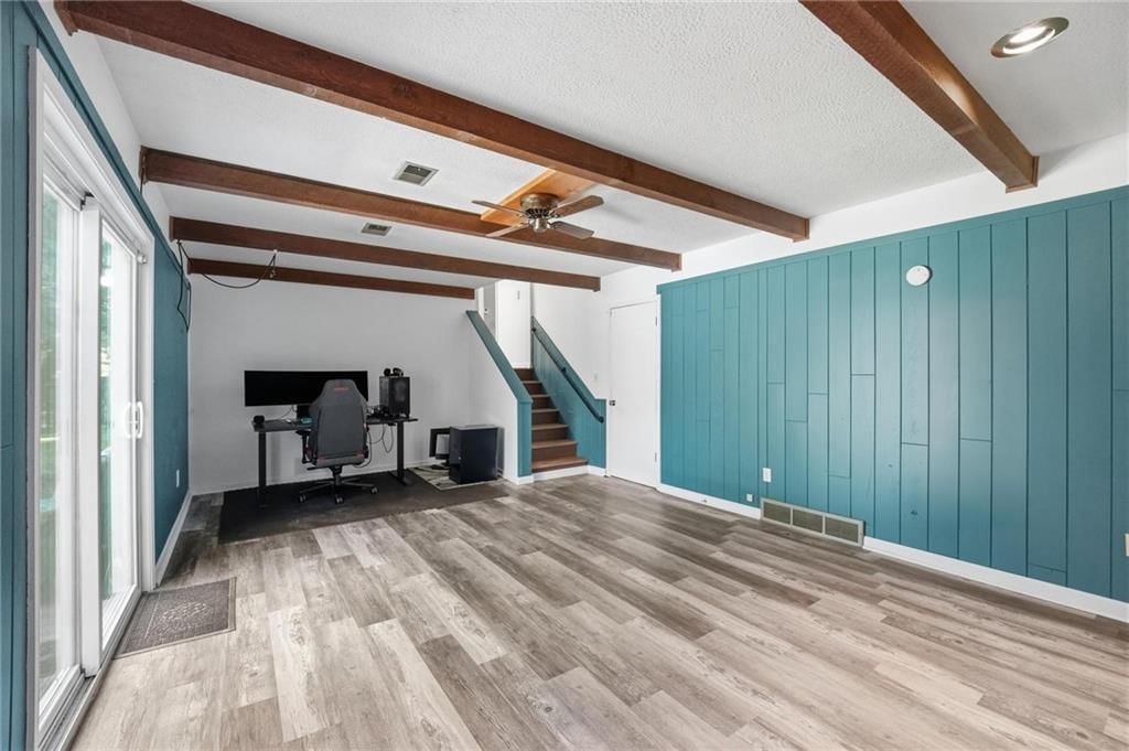 1002 E Willow Drive — photo 34