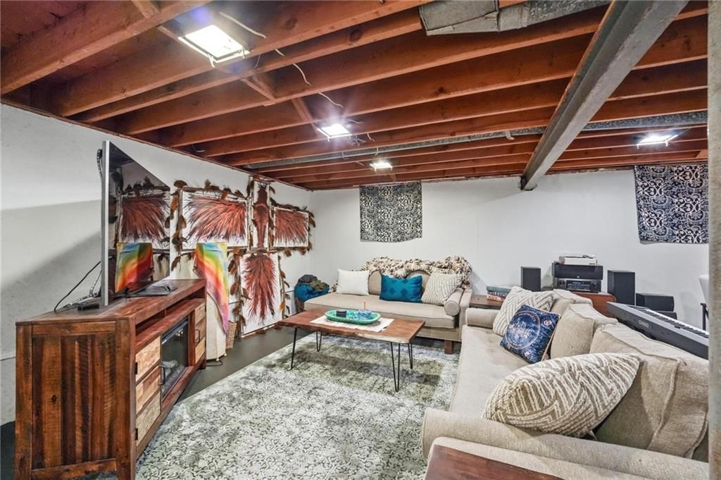 1002 E Willow Drive — photo 41