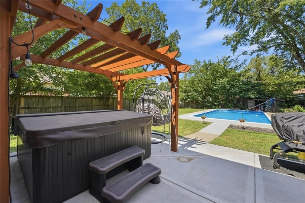1002 E Willow Drive — photo 43