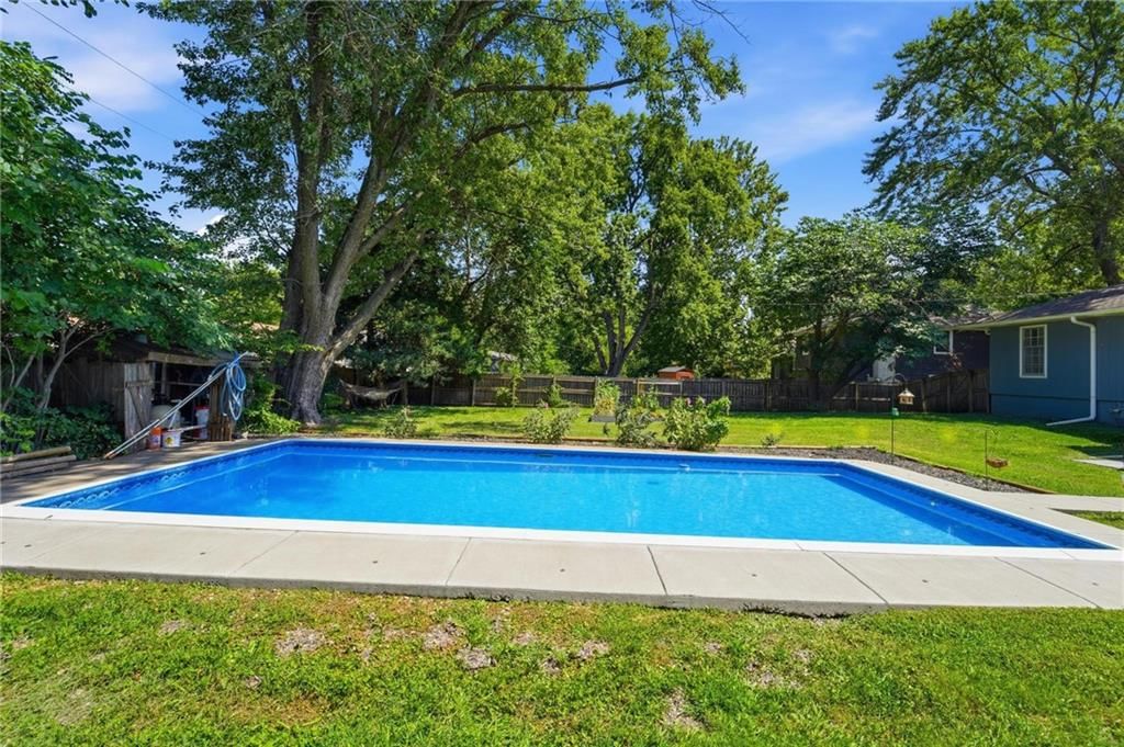1002 E Willow Drive — photo 48
