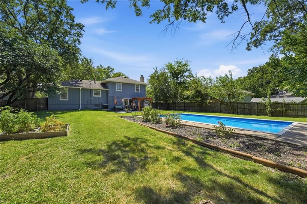 1002 E Willow Drive — photo 51