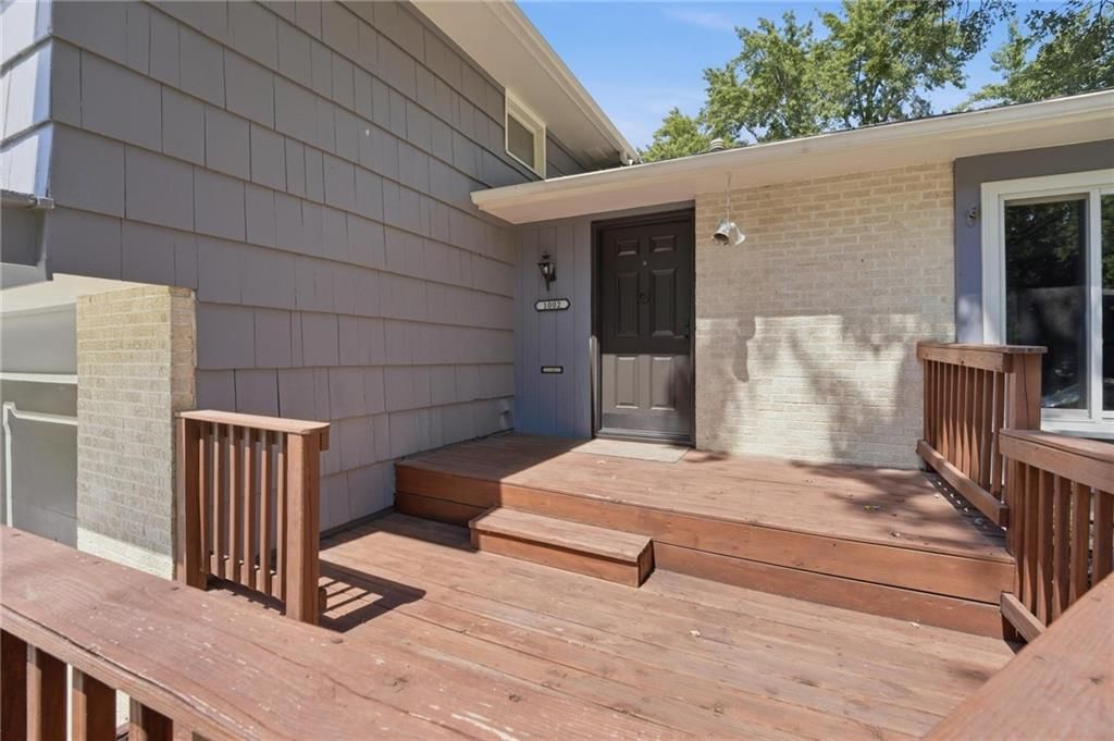 1002 E Willow Drive — photo 63