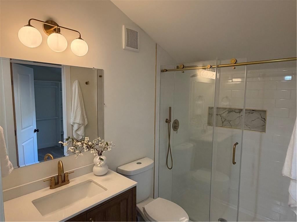 319 E 70th Terrace — photo 23