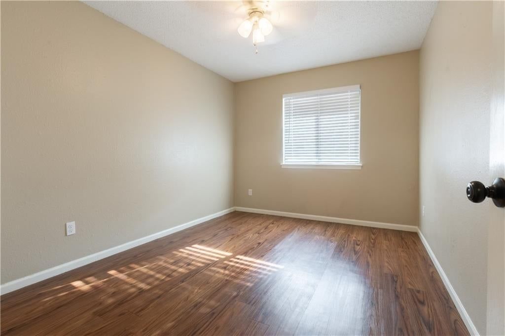Photo 13 of 48, 8500 Ditzler Avenue, Raytown, MO 64138