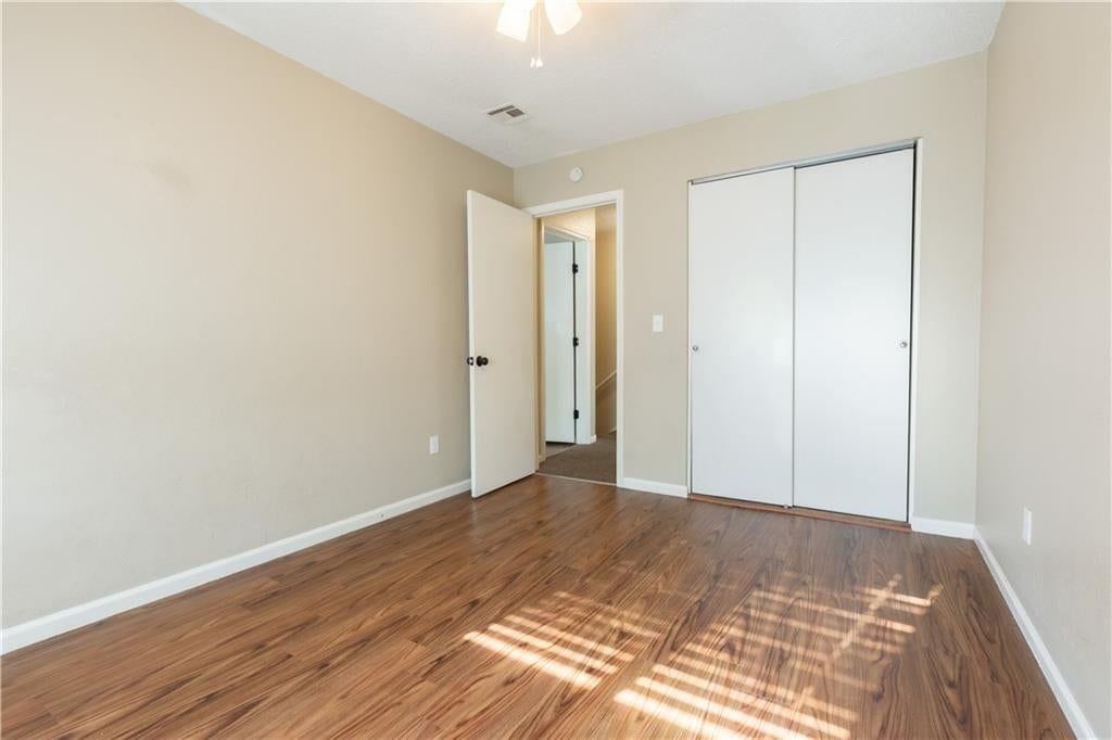 Photo 17 of 48 - 8500 Ditzler Avenue, Raytown, MO 64138