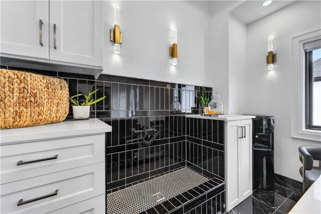 Photo 28 of 97 - 8685 NE Shoal Creek Valley Drive, Kansas City, MO 64157