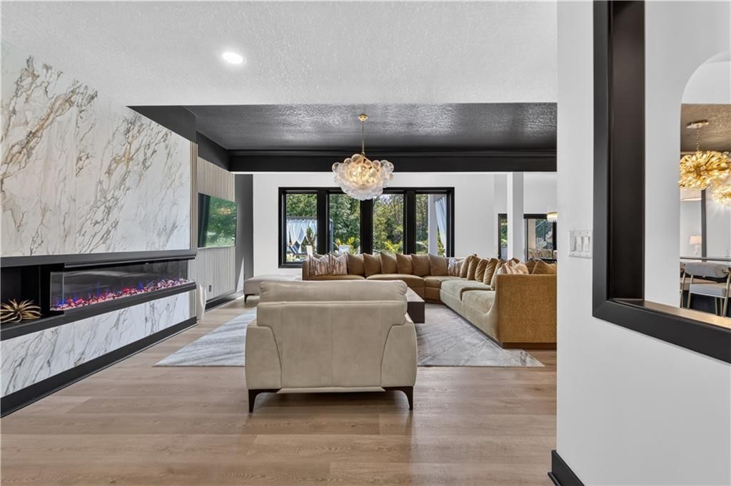 Photo 38 of 97 - 8685 NE Shoal Creek Valley Drive, Kansas City, MO 64157