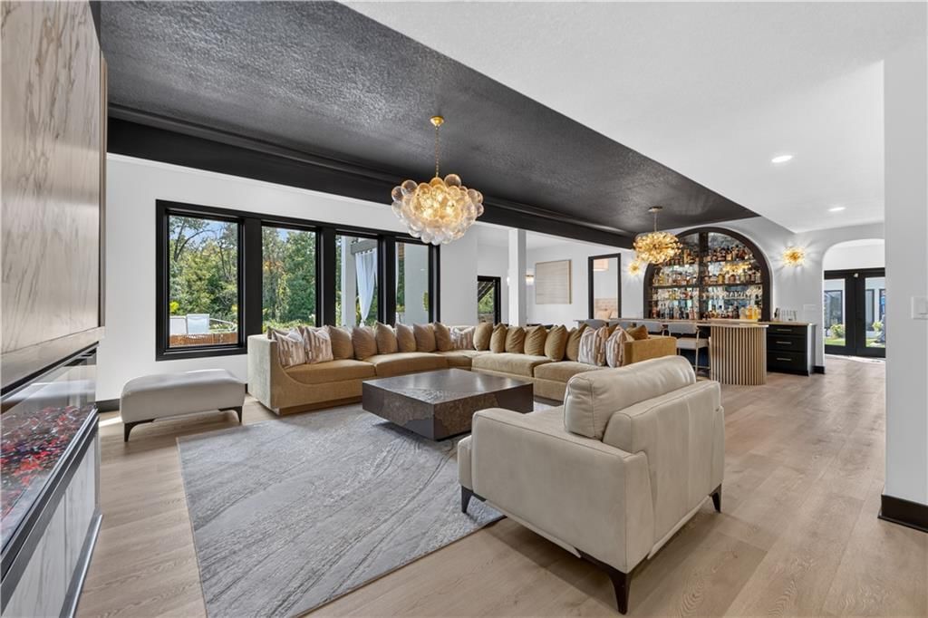 Photo 42 of 97 - 8685 NE Shoal Creek Valley Drive, Kansas City, MO 64157