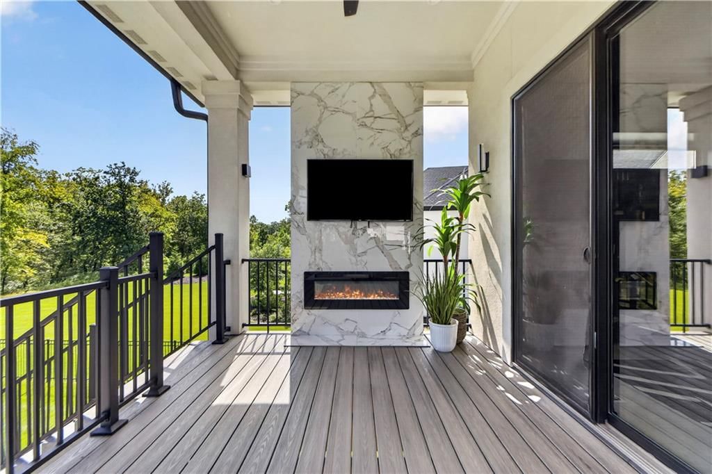 Photo 67 of 97 - 8685 NE Shoal Creek Valley Drive, Kansas City, MO 64157