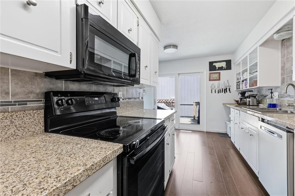 12025 W 66th Street — photo 11